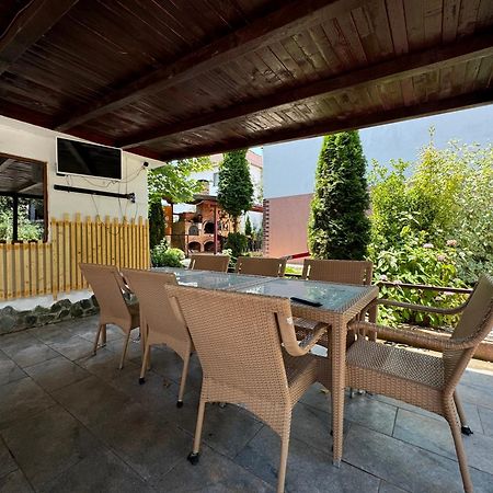 Pensiunea Casa Rica Călimăneşti Extérieur photo