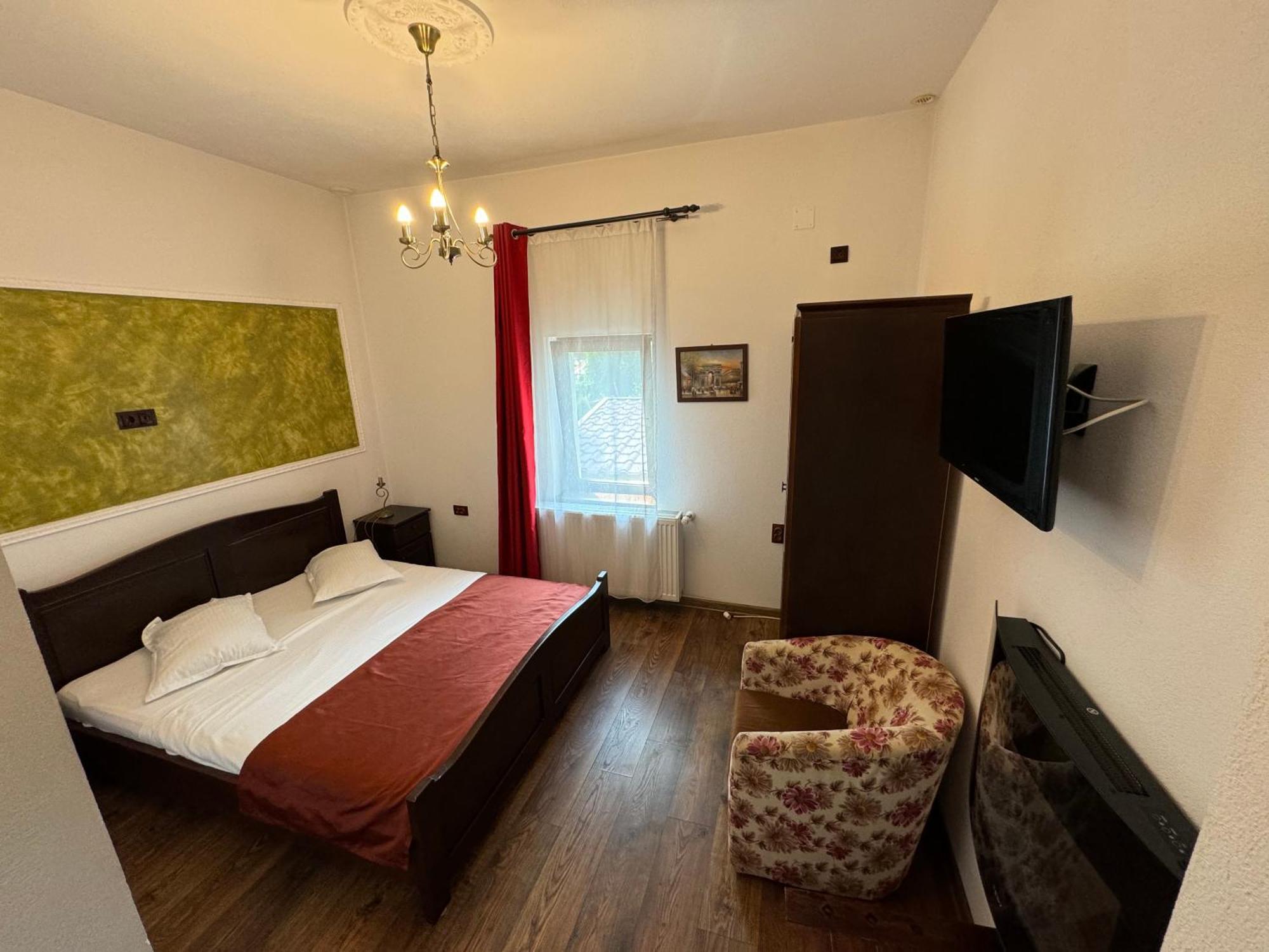 Pensiunea Casa Rica Călimăneşti Extérieur photo