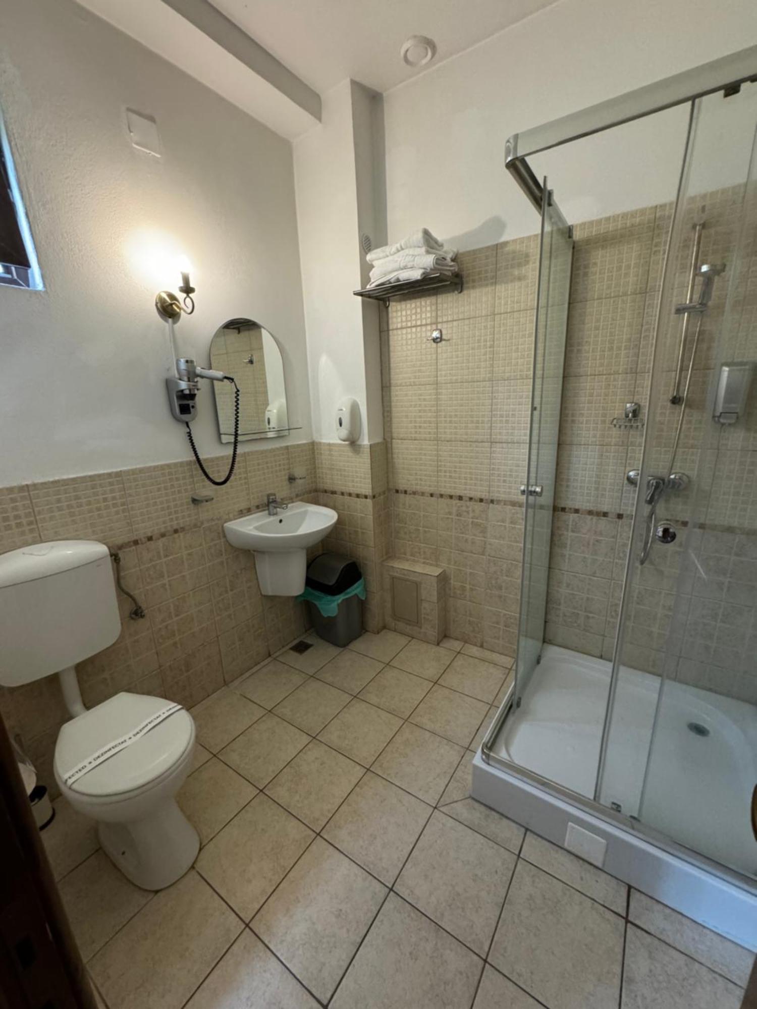 Pensiunea Casa Rica Călimăneşti Extérieur photo